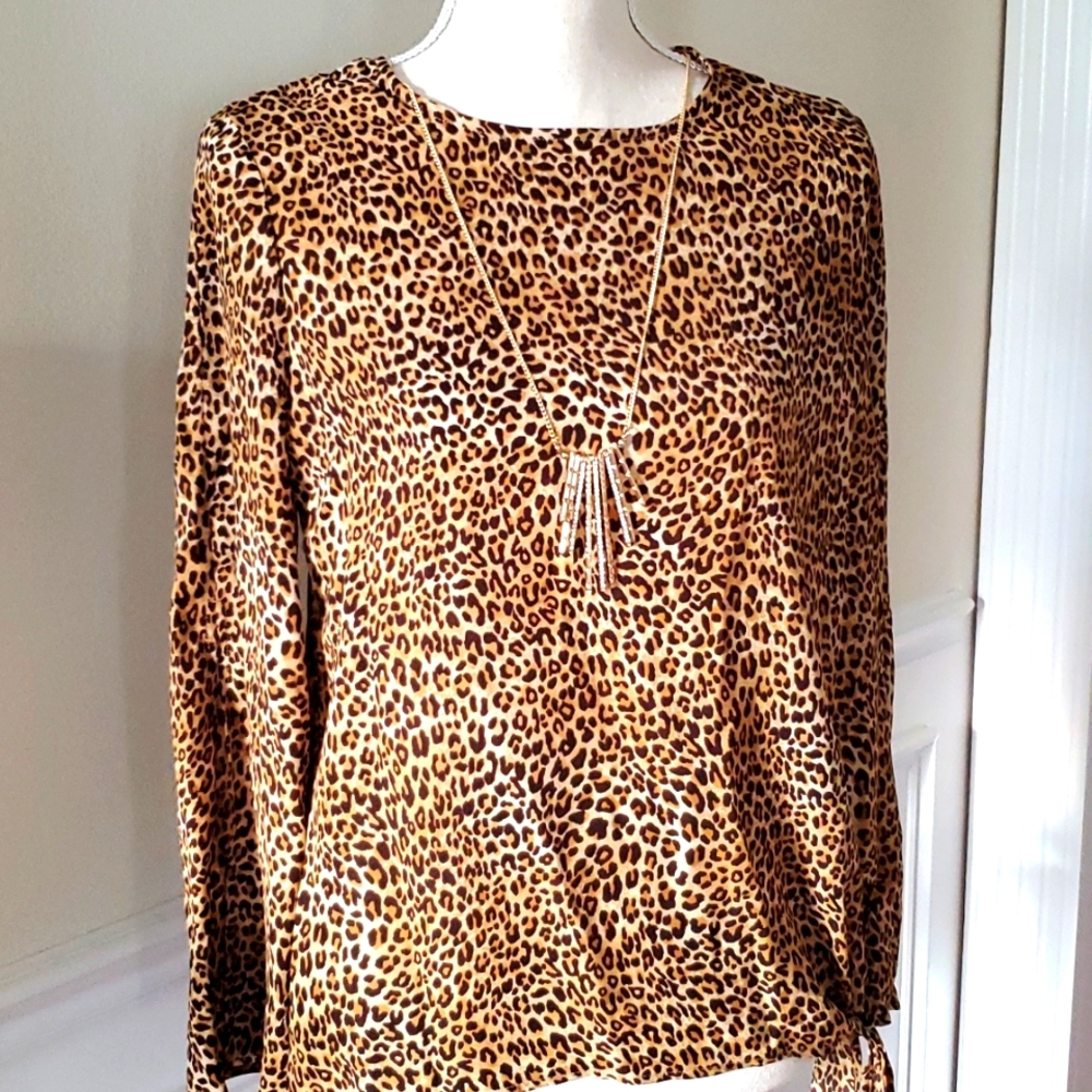 Women's leopard print tie front blouse